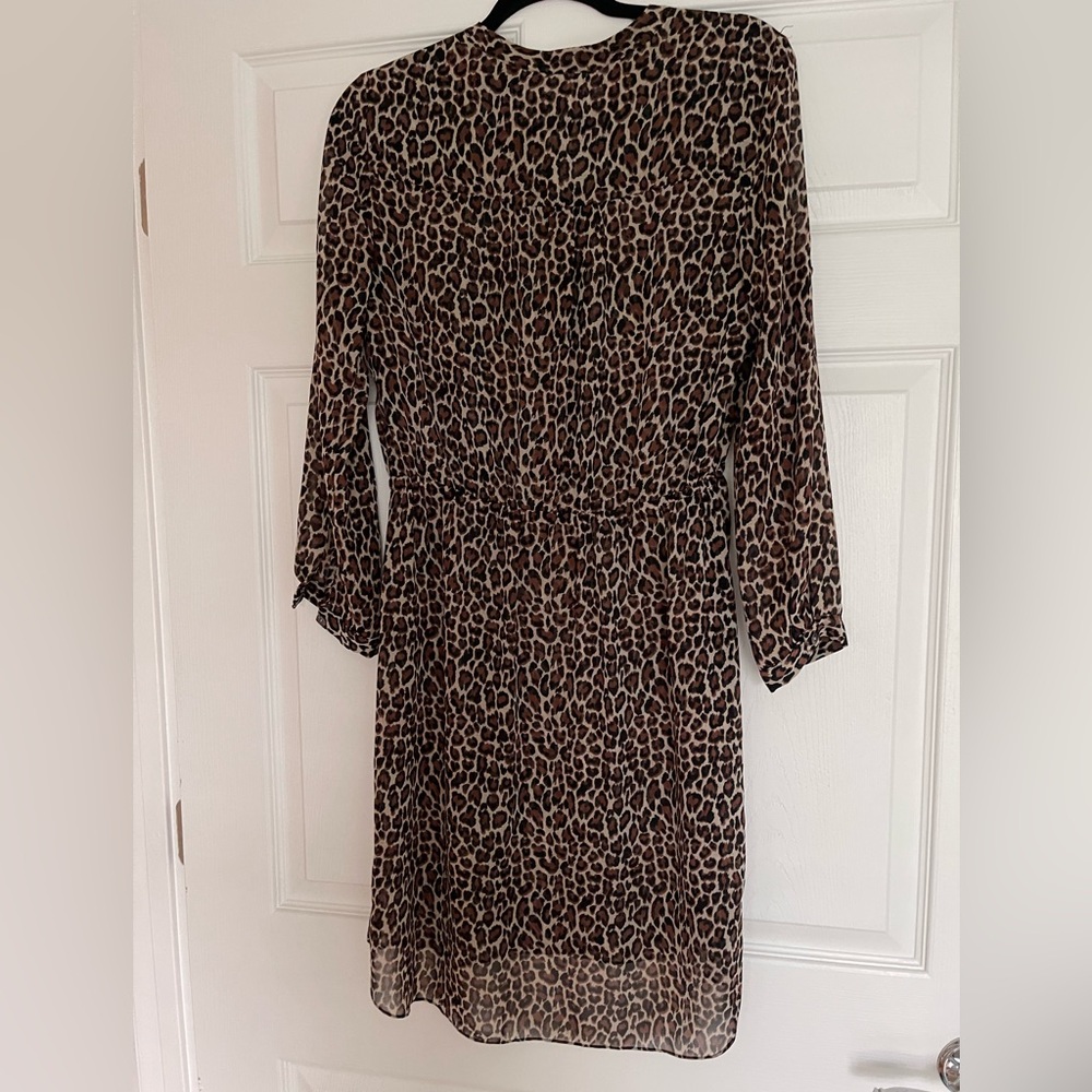 Vince Camuto Animal Print Long Sleeve Dress Size XS light weight sheer material. - Picture 5 of 9